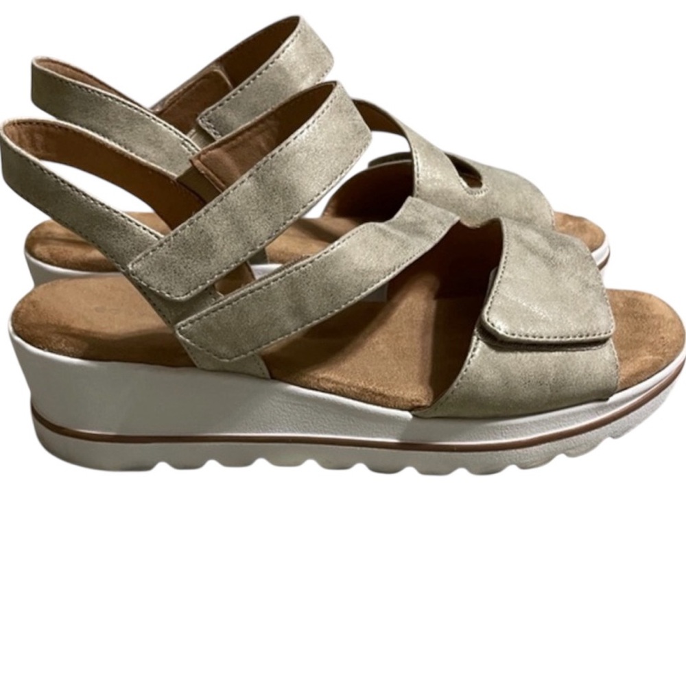⚡️ Easy Spirit ⚡️ Shirley Sandal 9.5 W